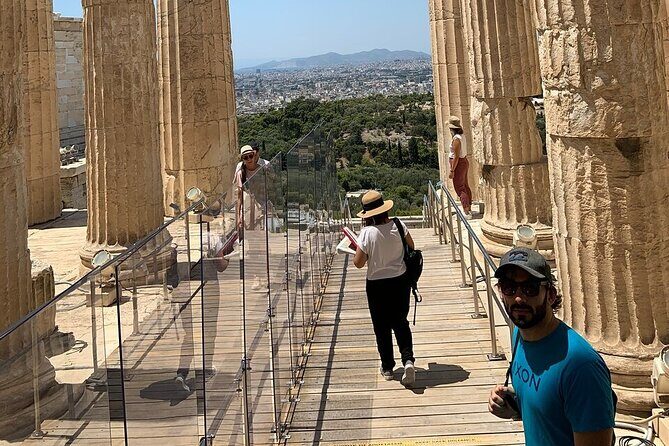 Acropolis of Athens and Acropolis Museum Tour - When the guide makes the difference most