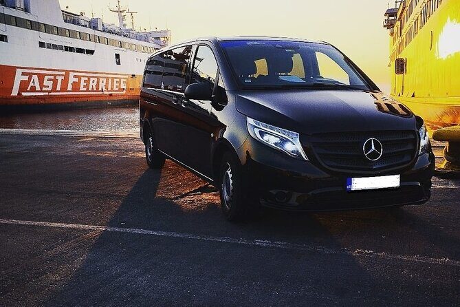Airport Pickup Services - Meeting point rules that save you from stress at arrivals