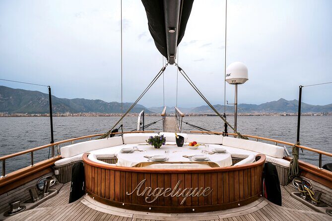 Athens cruise: Agistri, Moni/Metopi, Aegina with lunch & drinks - Boat Comfort: The Schooner Vibe and Cabin Practicalities