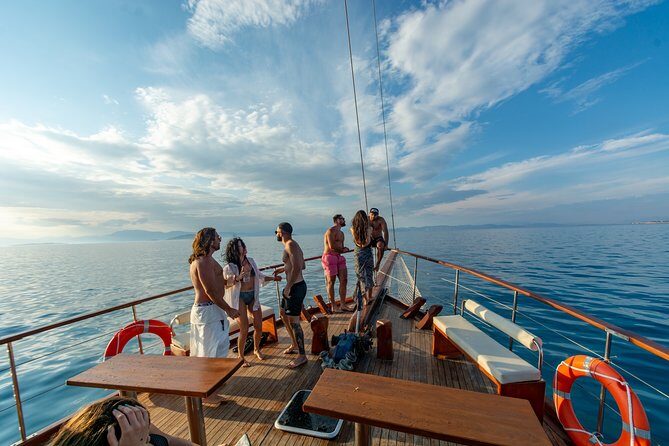 Athens Day Cruise: 3 Islands Tour in the Saronic Gulf with Lunch - Lunch, snacks, and unlimited drinks: what you’re really paying for