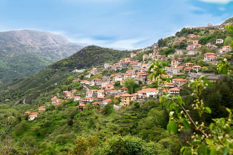 Athens: Delphi Oracle & Museum Tour with a Licensed Guide - The monuments you should picture before you arrive