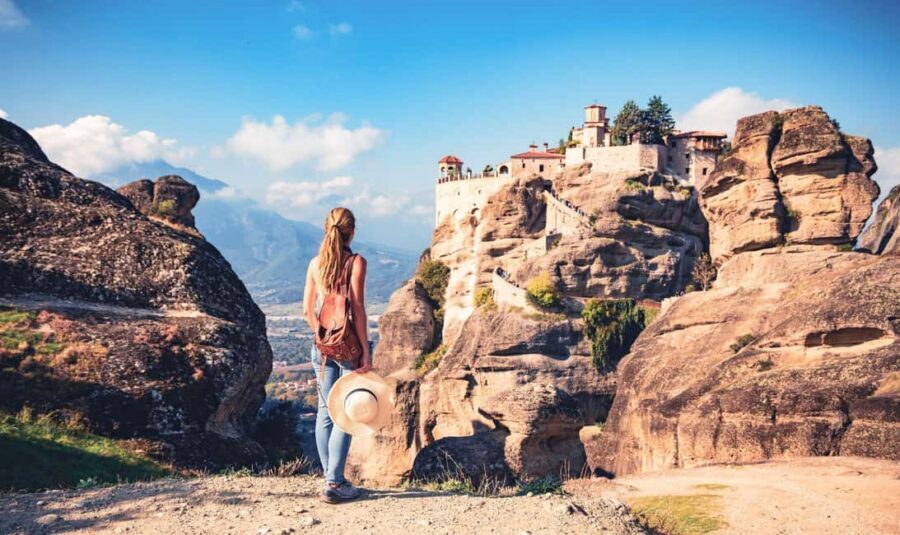Athens: Full-Day Meteora Tour with Local Guide & Greek Lunch - Why Meteora’s monasteries are so hard to top
