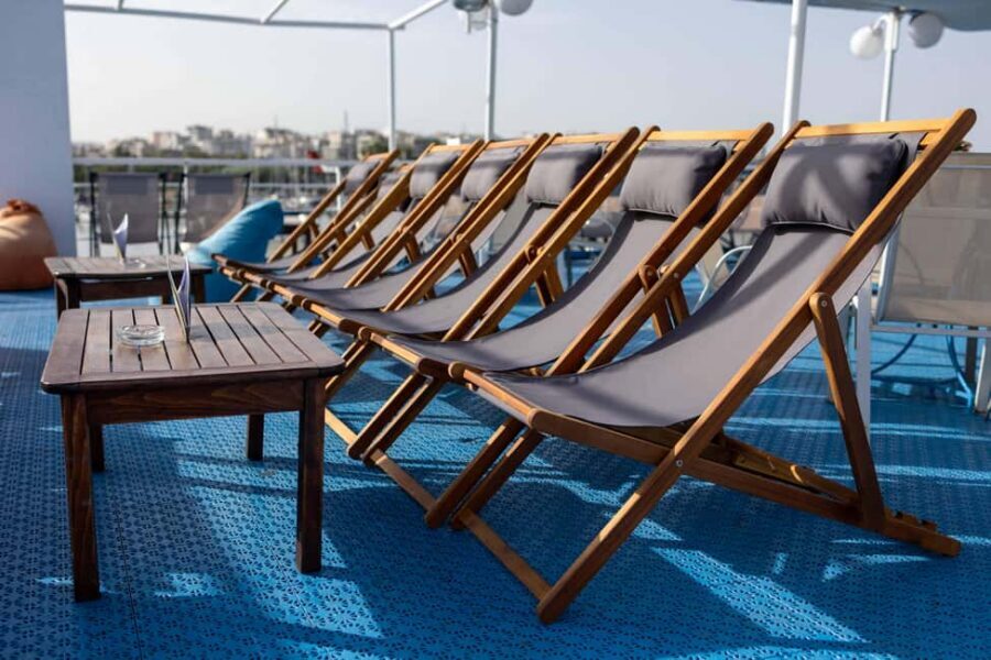 Athens: Islands Swimming Day Cruise. DJ, Lunch & Drinks inc. - A 9-hour floating party with actual swimming time