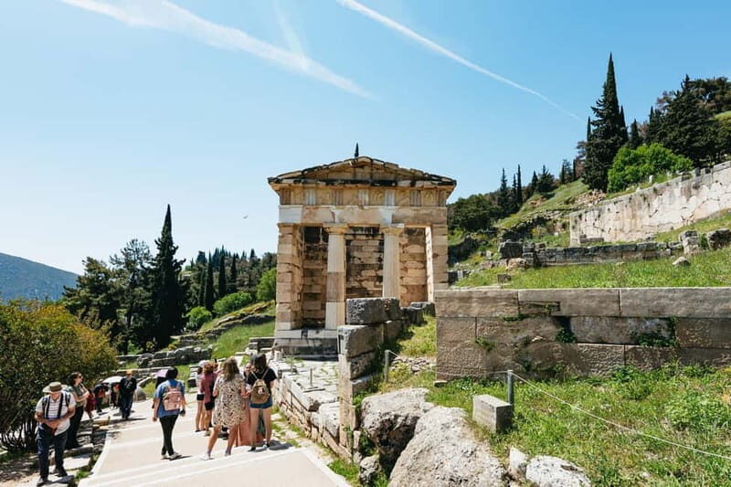 Athens: Mythology of Delphi, Museum and Arachova Guided Tour - Key takeaways before you go