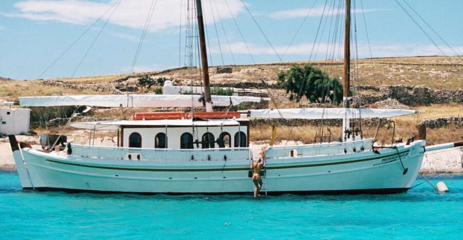 Corfu Town: Full-Day Cruise with Lunch, Drinks & Swim Stops - A relaxed Corfu day cruise that centers on swimming