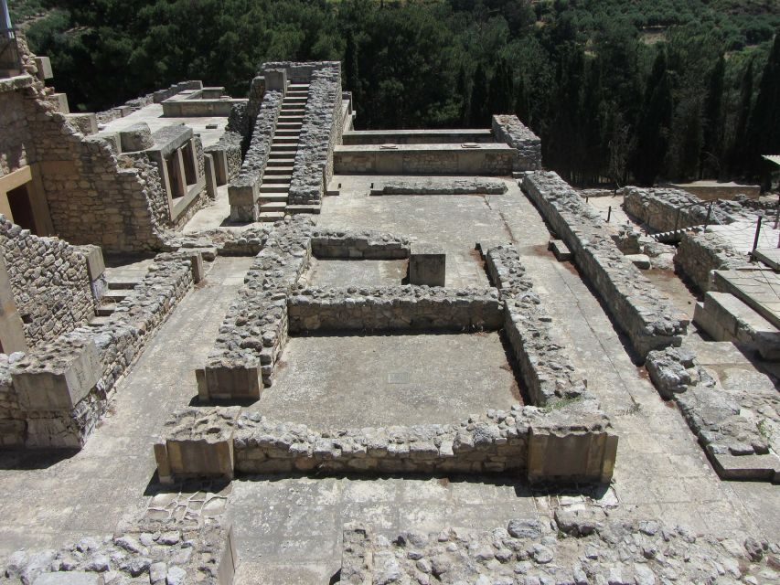 Crete: Knossos Palace & Heraklion Guided Tour - Getting there: pickup timing and bus comfort that matter