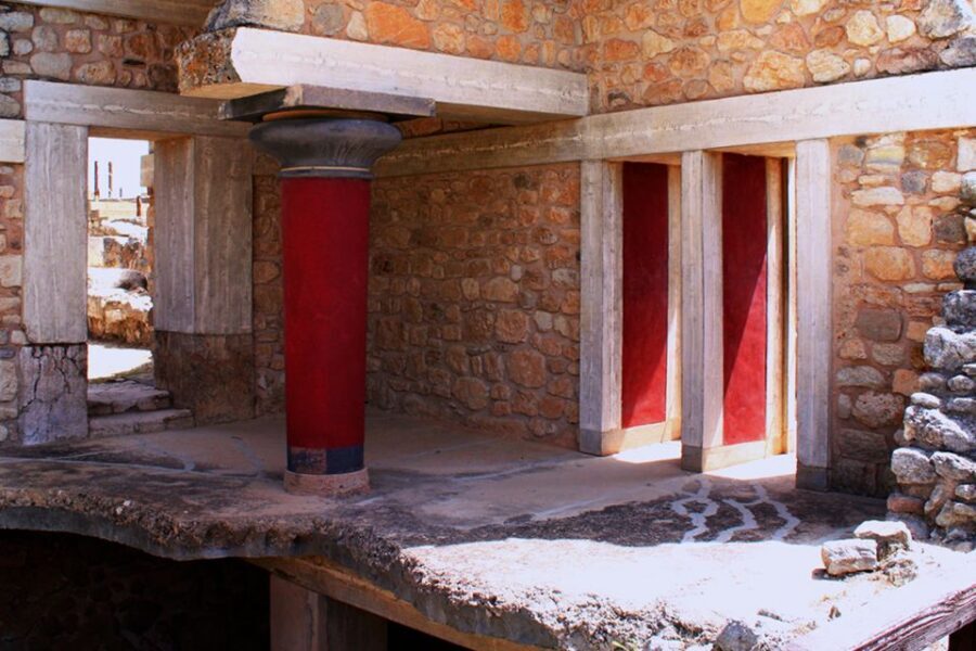 Crete: Palace of Knossos E-Ticket and Audio Guide - Queen’s Megaron: Blue Dolphins, Bathrooms, and Toilet Rooms