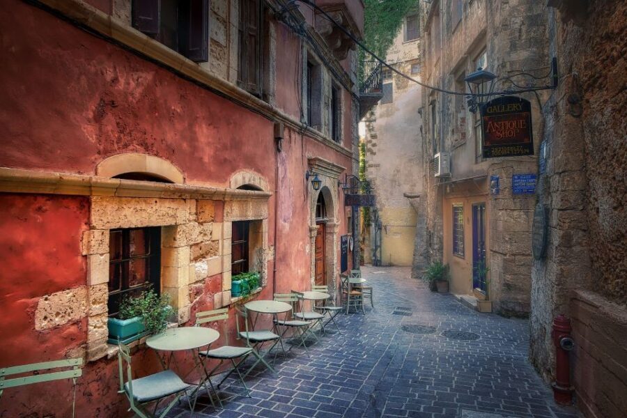 Crete: Rethimno, Chania, and Kournas Lake Day Trip - Key things you’ll notice on this day trip