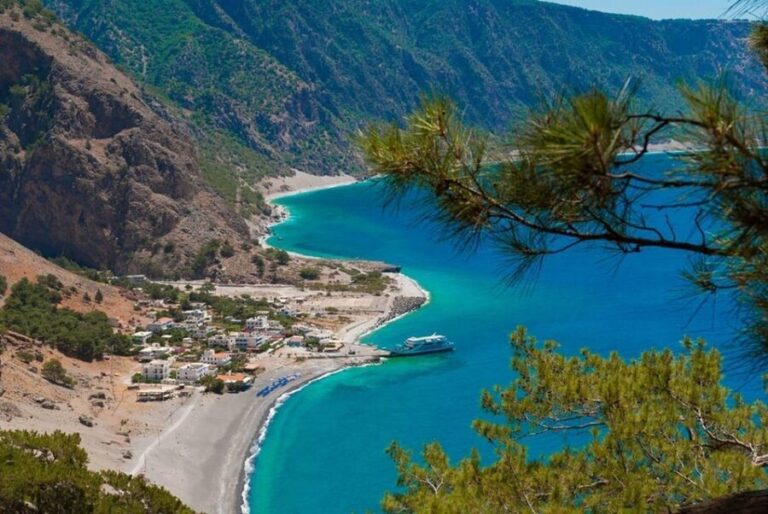 From Chania: Samaria Gorge with Professional Hiking Guide - Coach Time From Chania to the Mountains (and Why It Matters)