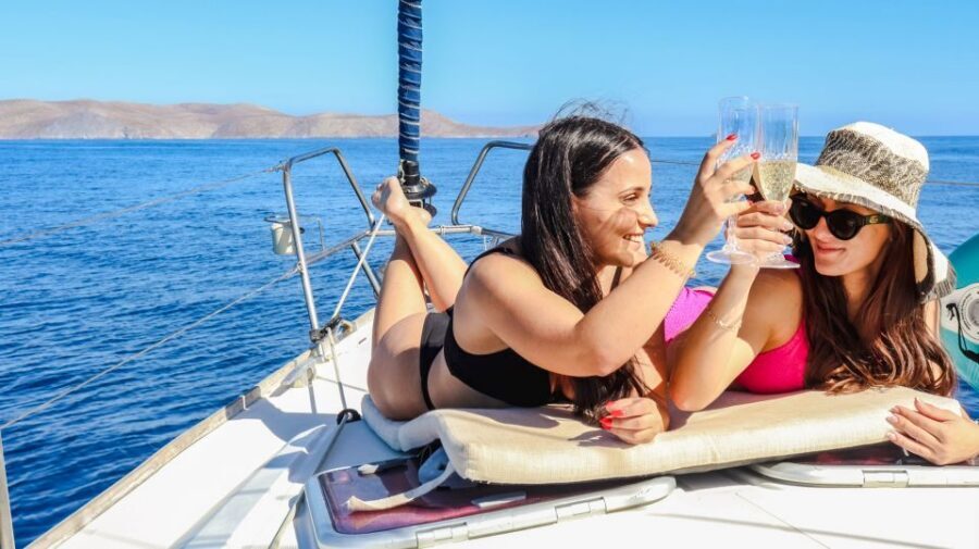 Heraklion: Dia Island Sailboat Cruise with Swimming and Meal - Afternoon departures and the return sail glow