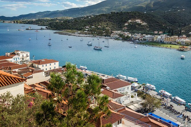 Hydra, Poros and Egina Day Cruise from Athens with Optional VIP Upgrade - On board: lunch, drinks, and the folklore show