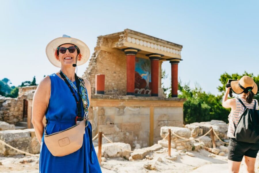 Knossos: Knossos Palace Skip-the-Line Guided Walking Tour - Walking through the palace plan: courts, staircases, sanctuaries, and water