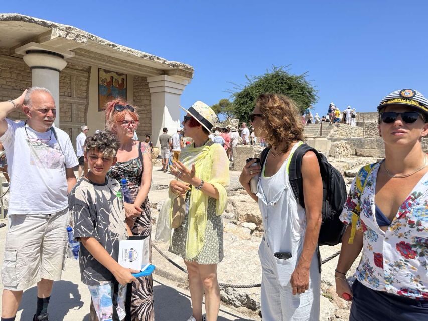 Knossos: Knossos Palace Skip-the-Line Guided Walking Tour - How the “small group” format changes what you see