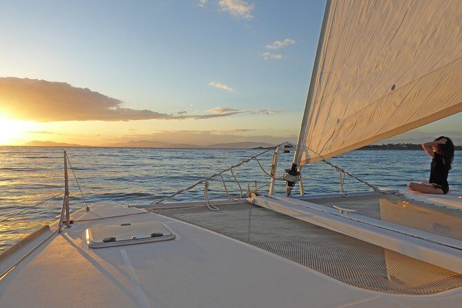 Luxury Catamaran Cruise from Athens with Traditional Greek Meal and BBQ - Drinks on Tap: Open Bar Without the Awkward Feeling