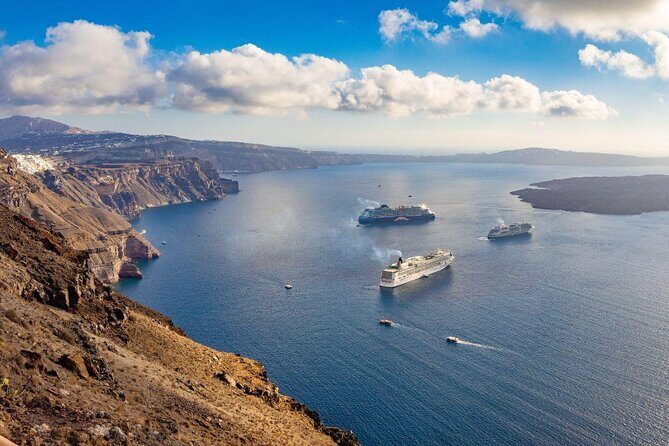 Luxury Small-Group Catamaran Cruise with BBQ, Open bar & Transfer - Onboard setup: BBQ, drinks, and vegetarian options that actually work