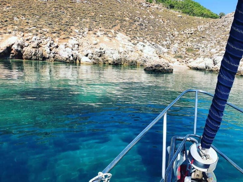 Mykonos: Delos and Rhenia Islands Cruise with BBQ Meal - Food and drinks on board: what the BBQ setup really gives you