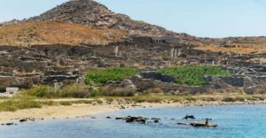 Mykonos Town: Archaeological Site of Delos Guided Day Trip - Ferry to Delos: The Ride Starts the Story