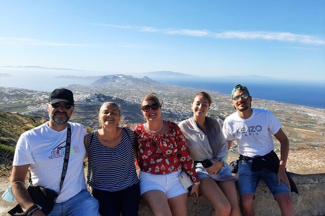 Private Classic Santorini Panorama: Visit the most popular destinations! - What your guide actually changes (beyond facts)