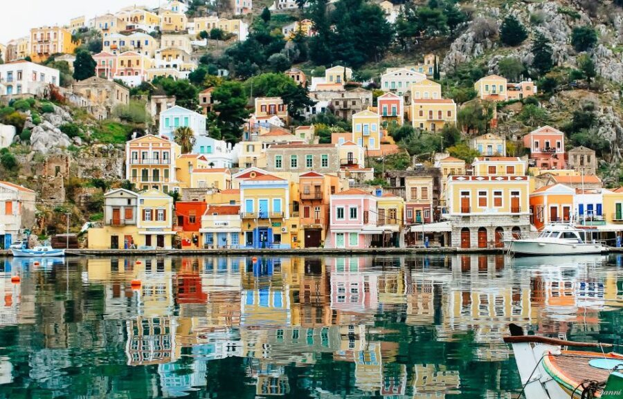 Rhodes: Speedboat Trip to Symi with Free Time to Explore - Entering Symi’s Bay: The Colorful Houses Hit Immediately