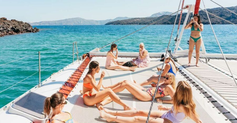 Santorini: Catamaran Tour with BBQ Dinner, Drinks, and Music - Key things I’d circle before you book