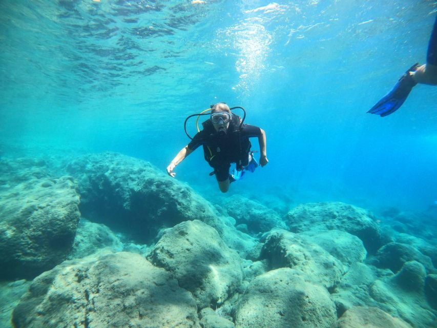 Santorini: Scuba Diving Experience in Caldera for Beginners - Should you book this beginner caldera experience?