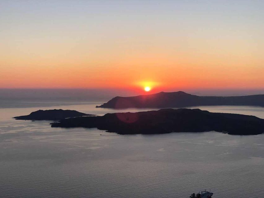 Santorini: Small-Group Sunset Wine Tour with Santo Winery - The Santo Wines Winery finale: volcano views plus Vinsanto at sunset