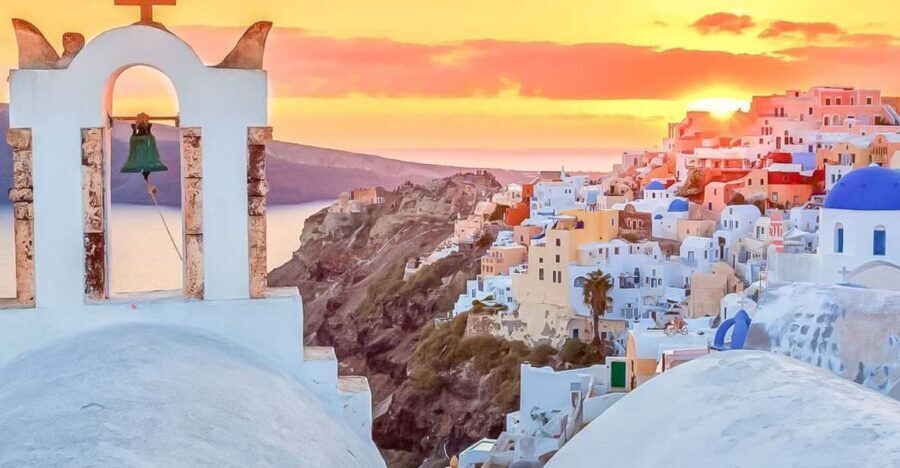 Santorini: Traditional Sightseeing Bus Tour with Oia Sunset - The smart value of a guided bus day (and why it’s not a bad idea)