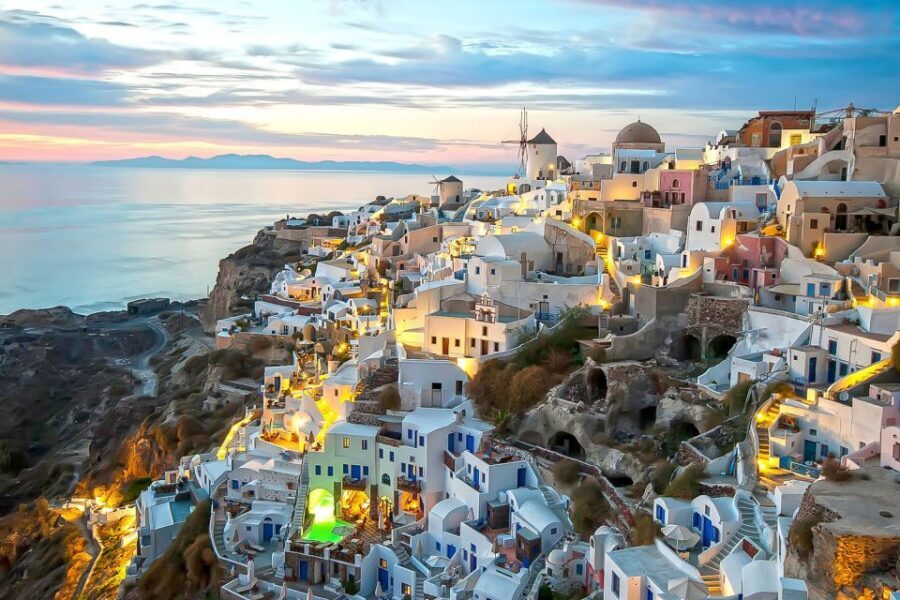 Santorini: Traditional Sightseeing Bus Tour with Oia Sunset - The real math on price: $69 plus Akrotiri, but you’re paying for structure
