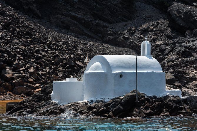 Santorini Volcano and Hot Springs Cruise Tour from Fira Old Port - Hot Springs Stop: Palea Kameni Swim, Noodles, and Warmth Reality