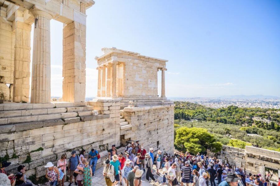 The Acropolis, Parthenon & Acropolis Museum Guided Tour - Pace, earsets, and crowds: how this tour feels in real life