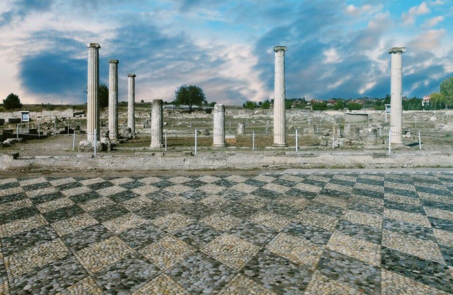 Thessaloniki: Vergina and Pella Day Trip - Pella archaeological site: getting the best use out of your hour