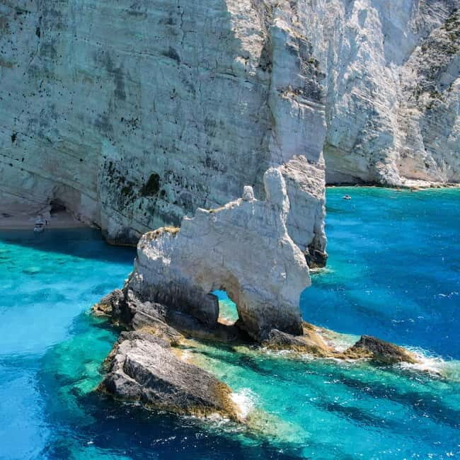 Zakinthos: Shipwreck Beach and Blue Caves Land and Sea Tour - Lunch, Exo Chora, and the 2000-year-old olive tree: the calm middle